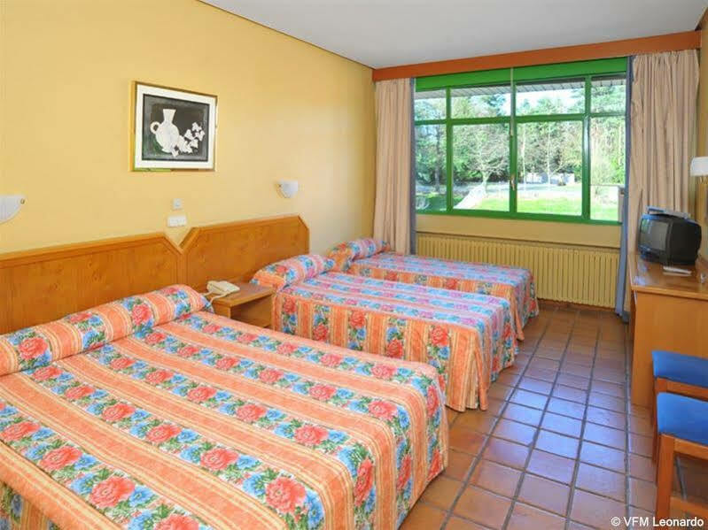 As Hoteles Altube Zuia Esterno foto